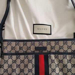 Gucci messenger bag